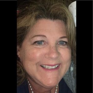 Meet your Posher, Mona